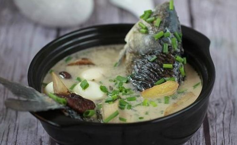 冬瓜海帶鯽魚湯