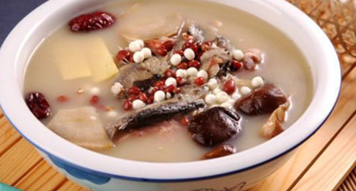 赤小豆粉葛煲鯪魚